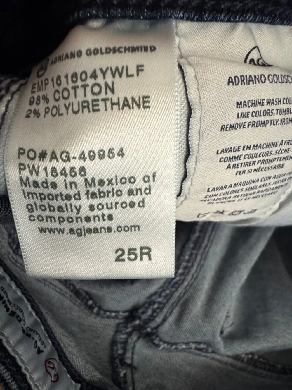AG ADRIANO GOLDSCHMIED THE HARPER Essential straight Dark Blue jeans NWT 25